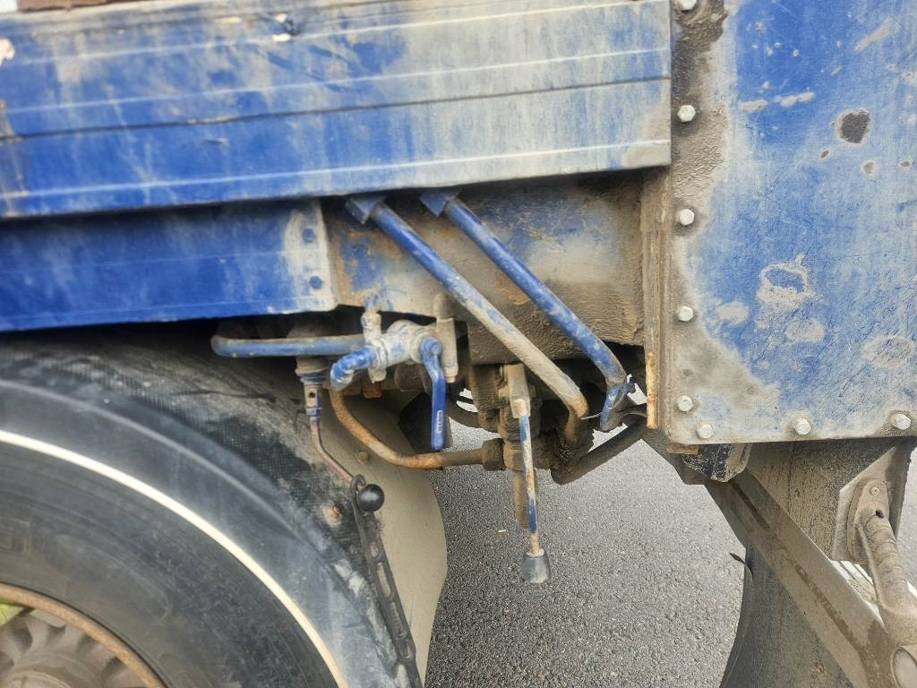 Matec 4aks ketjupurku - Piekabe slēgtā virsbūve: foto 5 Matec 4aks ketjupurku - Piekabe slēgtā virsbūve: foto 5