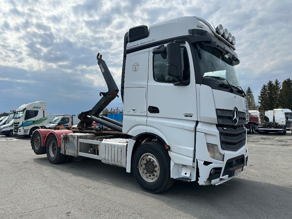 Mercedes-Benz Actros 2551 6x2*4 - Pacēlājs ar āķi: foto 3 Mercedes-Benz Actros 2551 6x2*4 - Pacēlājs ar āķi: foto 3