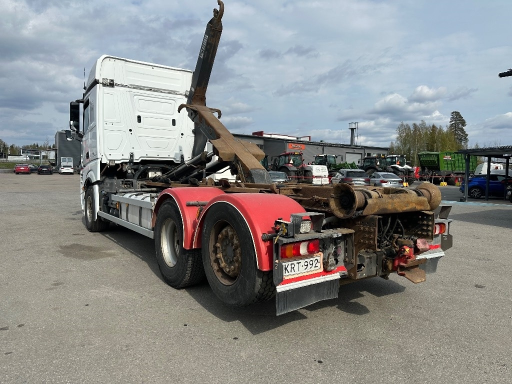 Mercedes-Benz Actros 2551 6x2*4 - Pacēlājs ar āķi: foto 5 Mercedes-Benz Actros 2551 6x2*4 - Pacēlājs ar āķi: foto 5