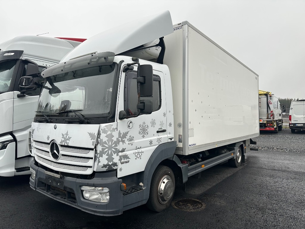 Mercedes-Benz Atego 818 - Kravas automašīna refrižerators: foto 1 Mercedes-Benz Atego 818 - Kravas automašīna refrižerators: foto 1