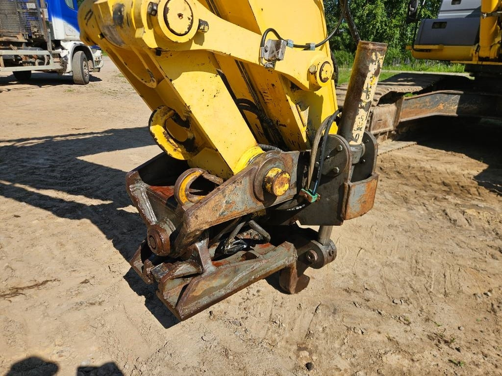 New Holland E 385 B - Kāpurķēžu ekskavators: foto 5 New Holland E 385 B - Kāpurķēžu ekskavators: foto 5