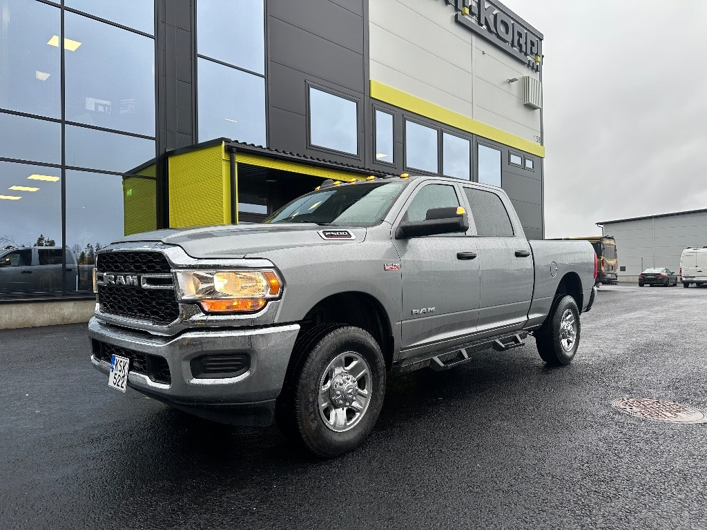 RAM 2500 Tradesman - Pikaps: foto 1 RAM 2500 Tradesman - Pikaps: foto 1