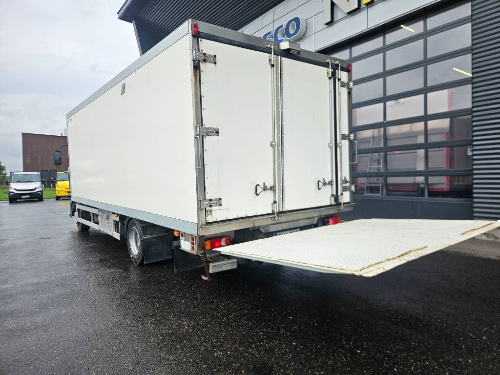 Renault Midlum 220 - Kravas automašīna refrižerators: foto 5 Renault Midlum 220 - Kravas automašīna refrižerators: foto 5
