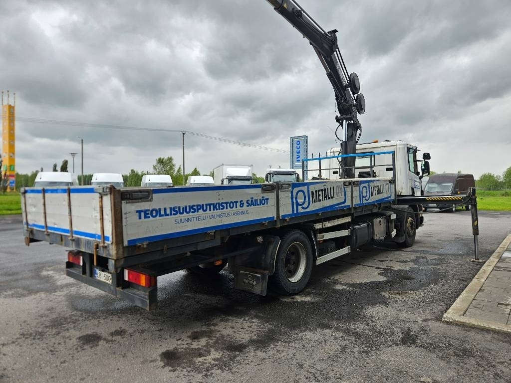 Scania P 94 DB 220 Hiab 135-4 lisähydrauliikalla - Kravas auto ar manipulatoru: foto 4 Scania P 94 DB 220 Hiab 135-4 lisähydrauliikalla - Kravas auto ar manipulatoru: foto 4
