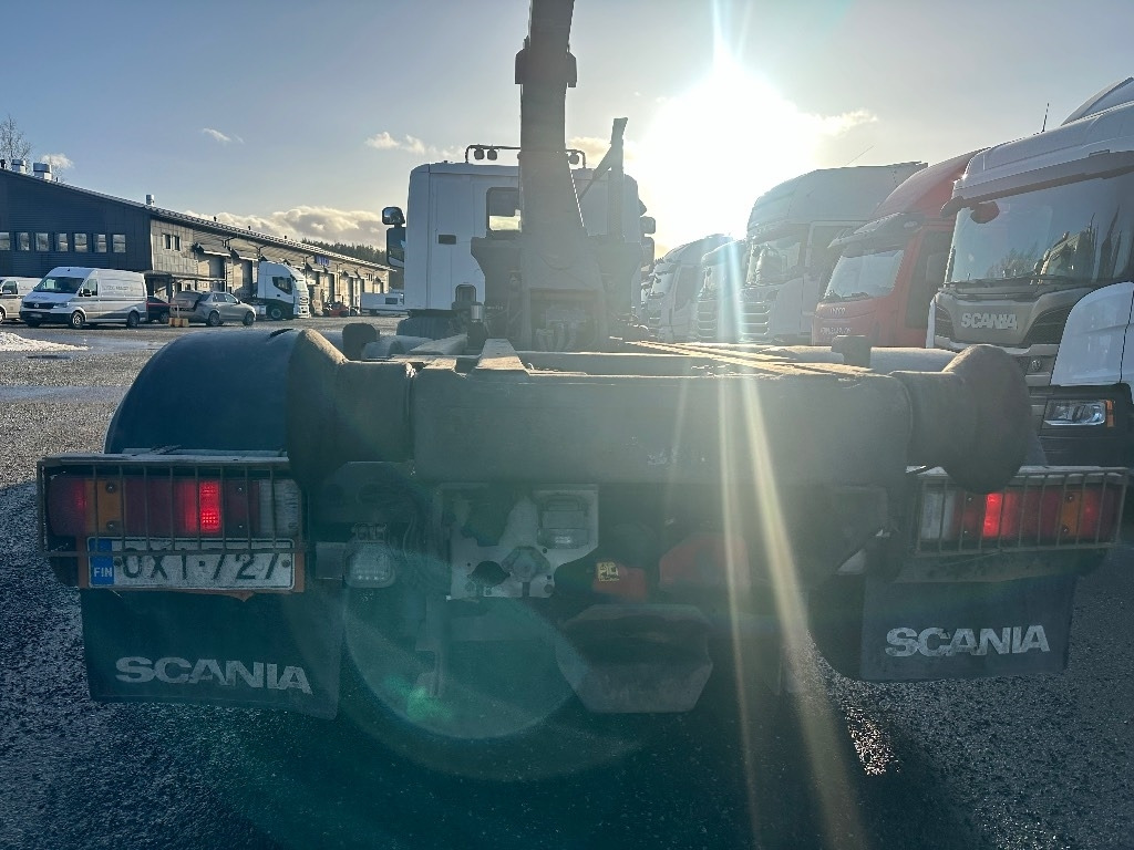 Scania P420 - Pacēlājs ar āķi: foto 4 Scania P420 - Pacēlājs ar āķi: foto 4