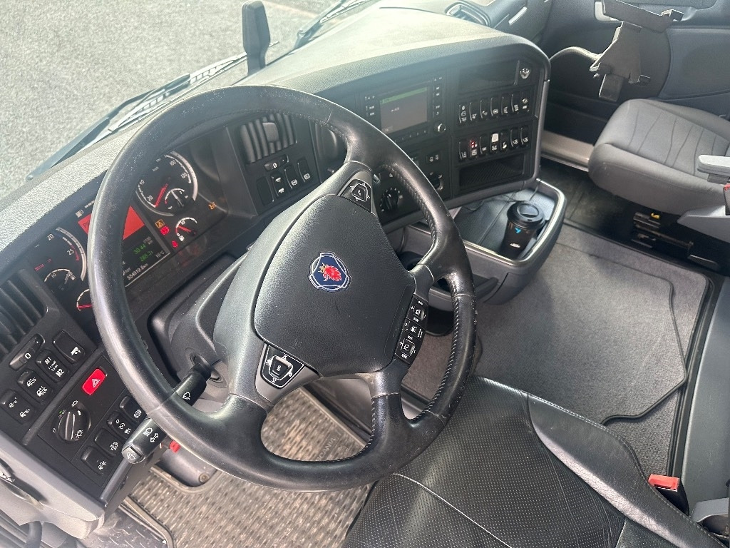 Pacēlājs ar āķi Scania R520 6x2*4: foto 15
