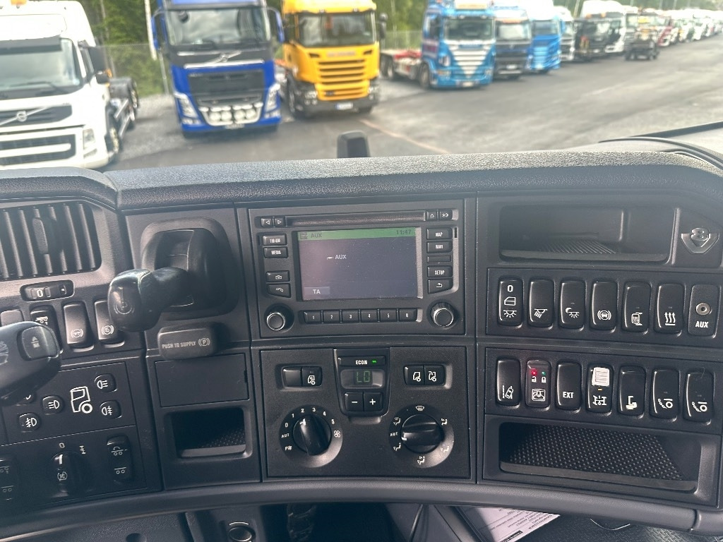Pacēlājs ar āķi Scania R520 6x2*4: foto 14