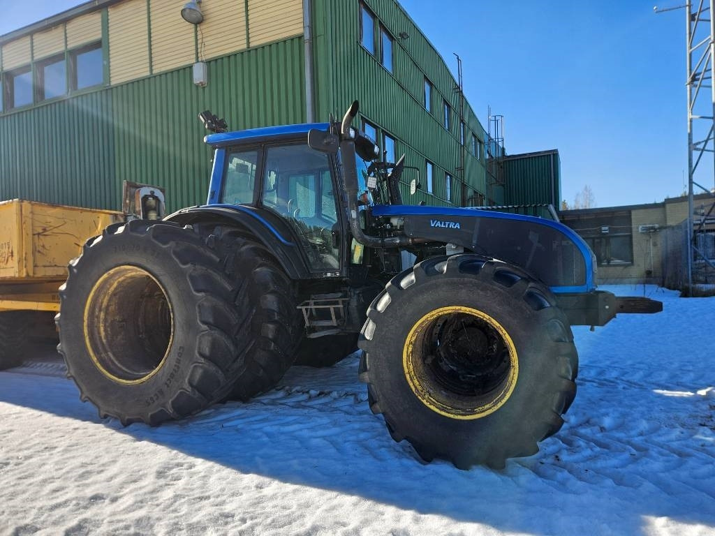 Valtra T171 - Traktors: foto 2 Valtra T171 - Traktors: foto 2