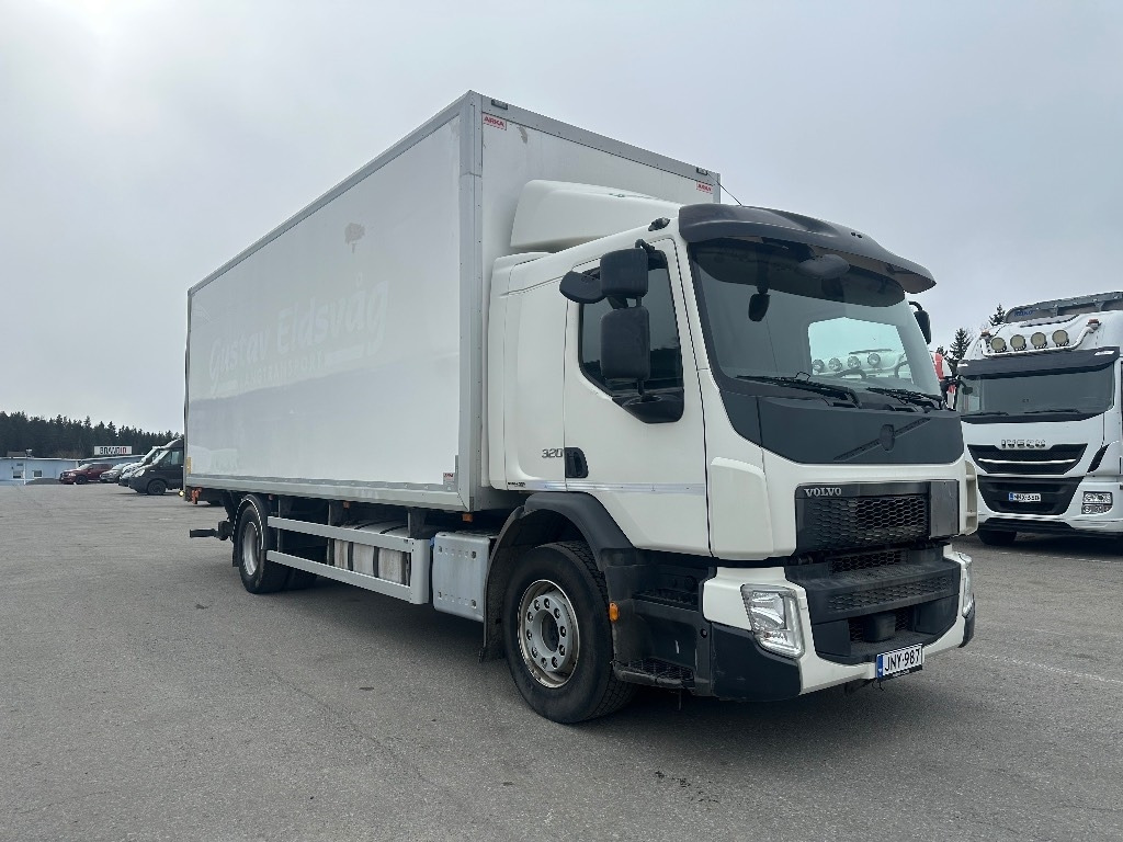 Volvo FE 320 - Kravas automašīna ar slēgto virsbūvi: foto 4 Volvo FE 320 - Kravas automašīna ar slēgto virsbūvi: foto 4