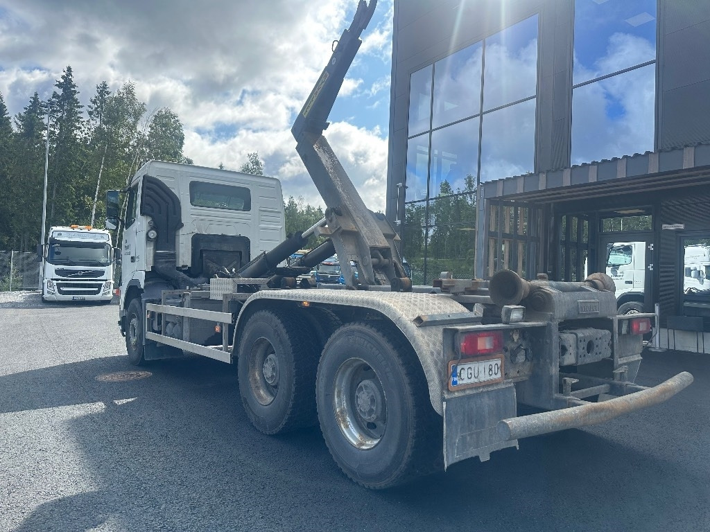 Volvo FH 440 6x4 - Pacēlājs ar āķi: foto 4 Volvo FH 440 6x4 - Pacēlājs ar āķi: foto 4