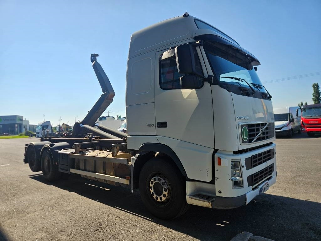 Volvo FH12 460 - Pacēlājs ar āķi: foto 3 Volvo FH12 460 - Pacēlājs ar āķi: foto 3