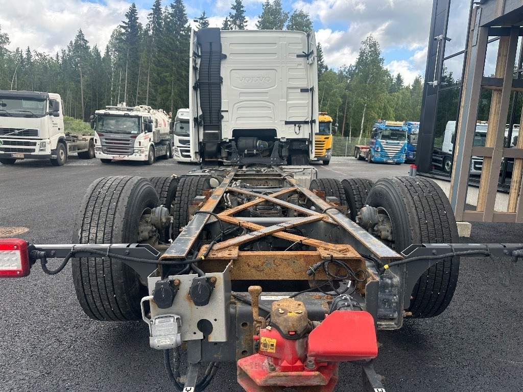 Volvo FH13 540 6x2*4 - Šasija kravas automašīna: foto 5 Volvo FH13 540 6x2*4 - Šasija kravas automašīna: foto 5
