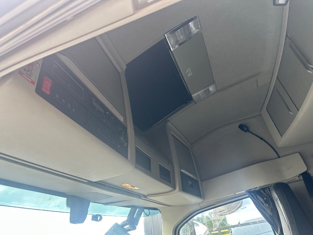 Šasija kravas automašīna Volvo FH13 540 6x2*4: foto 13 Šasija kravas automašīna Volvo FH13 540 6x2*4: foto 13