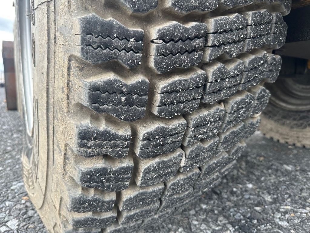 Volvo L45B 4X4 /245 - Riteņu iekrāvējs: foto 5 Volvo L45B 4X4 /245 - Riteņu iekrāvējs: foto 5
