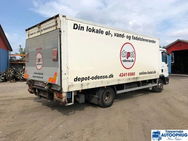 MAN TGL 12.210 - Kravas automašīna ar slēgto virsbūvi: foto 3 MAN TGL 12.210 - Kravas automašīna ar slēgto virsbūvi: foto 3