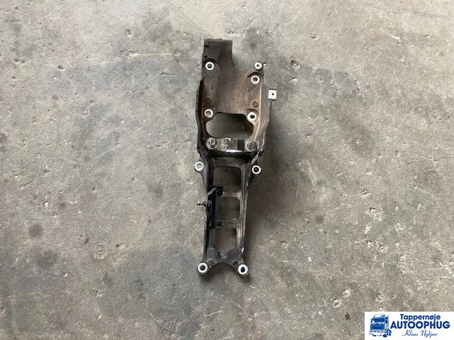 Scania Førerhus tårnbeslag Scania 2958526 - Kabīne un interjers - Kravas automašīna: foto 3 Scania Førerhus tårnbeslag Scania 2958526 - Kabīne un interjers - Kravas automašīna: foto 3