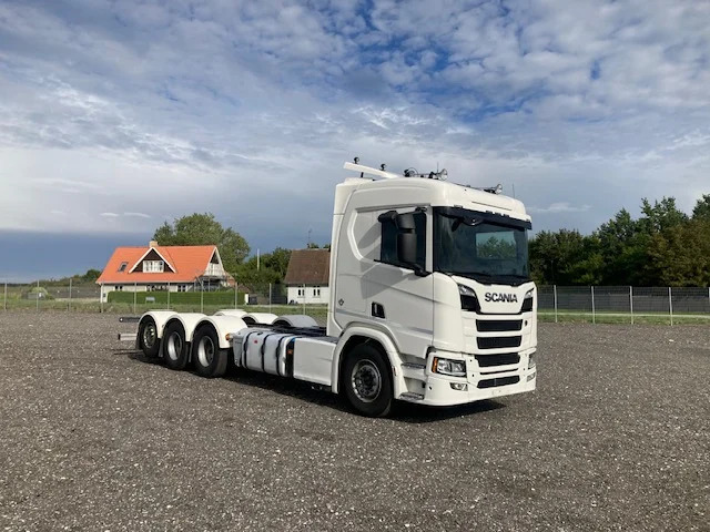 Scania R660 8X4/4 - Šasija kravas automašīna: foto 2 Scania R660 8X4/4 - Šasija kravas automašīna: foto 2