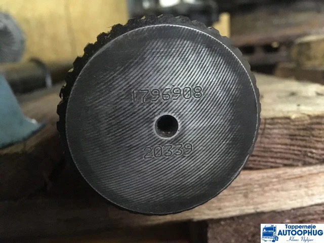 Scania R885 stikaksel P/N: 1796906 / 1796908 - Diferenciālis - Kravas automašīna: foto 2 Scania R885 stikaksel P/N: 1796906 / 1796908 - Diferenciālis - Kravas automašīna: foto 2