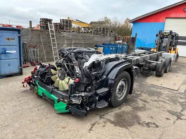 Scania S590 6X2 - Šasija kravas automašīna: foto 1 Scania S590 6X2 - Šasija kravas automašīna: foto 1