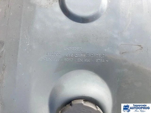 Scania fuel tank 610 liter Scania 2132702 - Degvielas tvertne - Kravas automašīna: foto 4 Scania fuel tank 610 liter Scania 2132702 - Degvielas tvertne - Kravas automašīna: foto 4