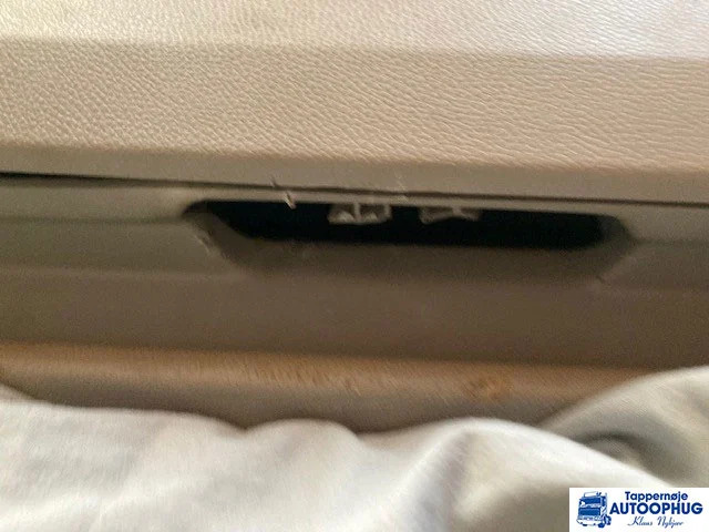 Scania overkøje skab Scania 2508902 - Kabīne un interjers - Kravas automašīna: foto 4 Scania overkøje skab Scania 2508902 - Kabīne un interjers - Kravas automašīna: foto 4