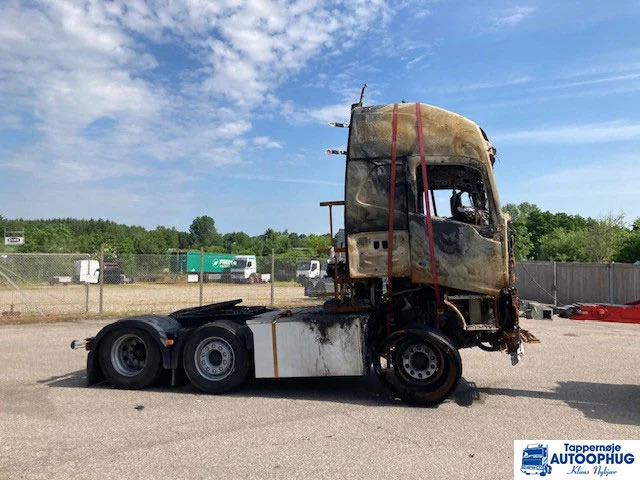 Volvo FH460 6X2 - Vilcējs: foto 2 Volvo FH460 6X2 - Vilcējs: foto 2