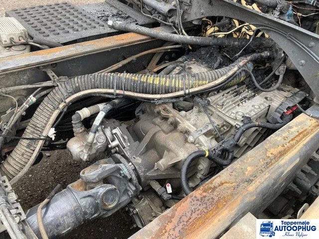 Volvo FH500 TC 8X2 - Šasija kravas automašīna: foto 3 Volvo FH500 TC 8X2 - Šasija kravas automašīna: foto 3