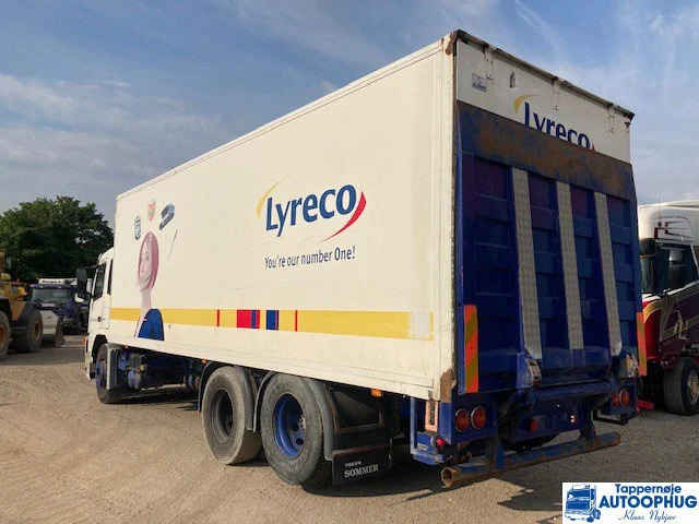 Volvo FM 340 6X2 Box - Kravas automašīna ar slēgto virsbūvi: foto 2 Volvo FM 340 6X2 Box - Kravas automašīna ar slēgto virsbūvi: foto 2