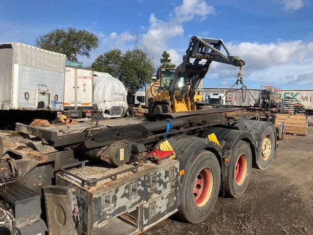 Volvo FMX 540 8X4 - Konteineru vedējs/ Kravas automašīna ar noņemamā virsbūve: foto 5 Volvo FMX 540 8X4 - Konteineru vedējs/ Kravas automašīna ar noņemamā virsbūve: foto 5