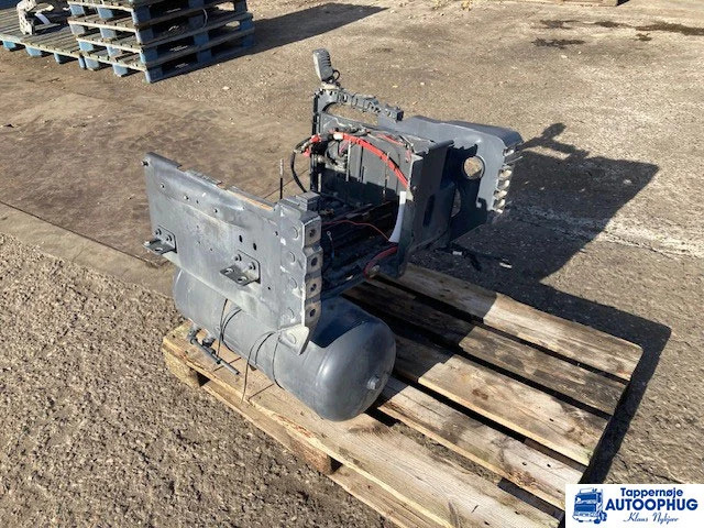 Volvo batterikasse komplet - Akumulators - Kravas automašīna: foto 4 Volvo batterikasse komplet - Akumulators - Kravas automašīna: foto 4