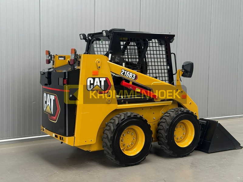 Caterpillar 216 B3 - Kompaktiekrāvējs: foto 4 Caterpillar 216 B3 - Kompaktiekrāvējs: foto 4