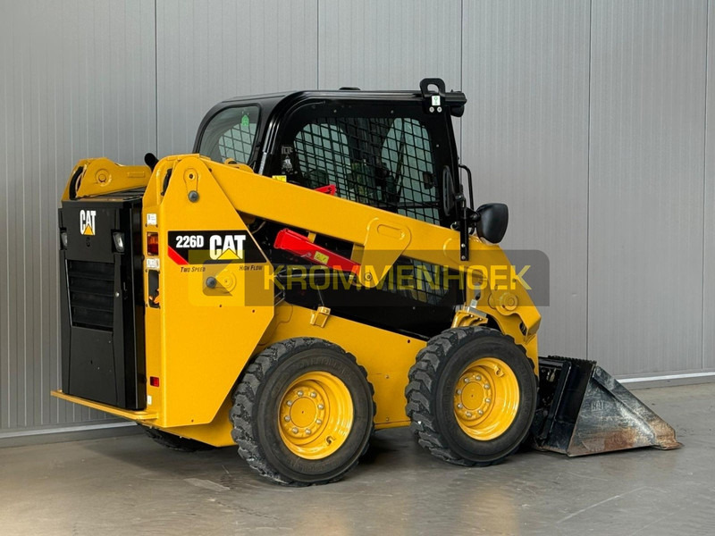Caterpillar 226 D High Flow - Kompaktiekrāvējs: foto 4 Caterpillar 226 D High Flow - Kompaktiekrāvējs: foto 4