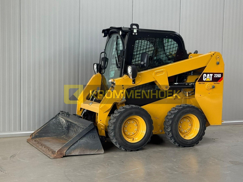 Caterpillar 226 D High Flow - Kompaktiekrāvējs: foto 2 Caterpillar 226 D High Flow - Kompaktiekrāvējs: foto 2