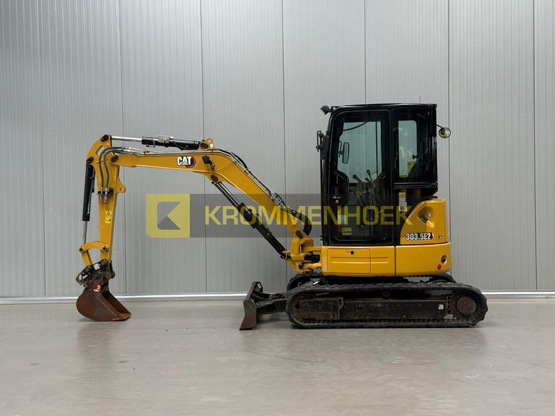 Caterpillar 303.5E CR - Mini-ekskavators: foto 1 Caterpillar 303.5E CR - Mini-ekskavators: foto 1