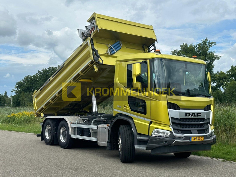 DAF XD 450 FAT Demo | 6x4 | 3 zijdige Kipper - Kravas automašīna pašizgāzējs: foto 1 DAF XD 450 FAT Demo | 6x4 | 3 zijdige Kipper - Kravas automašīna pašizgāzējs: foto 1