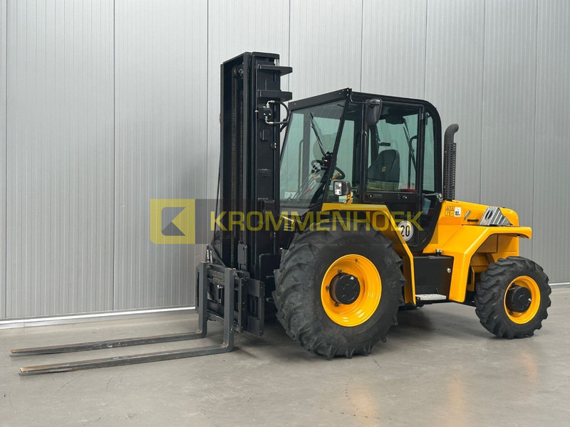 JCB 940 - Bezceļu autokrāvējs: foto 2 JCB 940 - Bezceļu autokrāvējs: foto 2