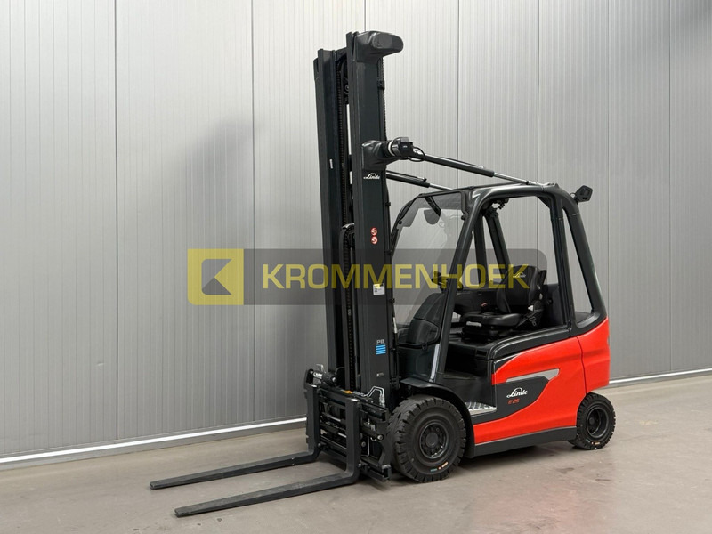 Linde E 25 Triplex 7410 mm - Elektroiekrāvējs: foto 2 Linde E 25 Triplex 7410 mm - Elektroiekrāvējs: foto 2