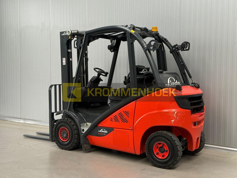 Linde H 25 T - Gāzes iekrāvējs: foto 3 Linde H 25 T - Gāzes iekrāvējs: foto 3
