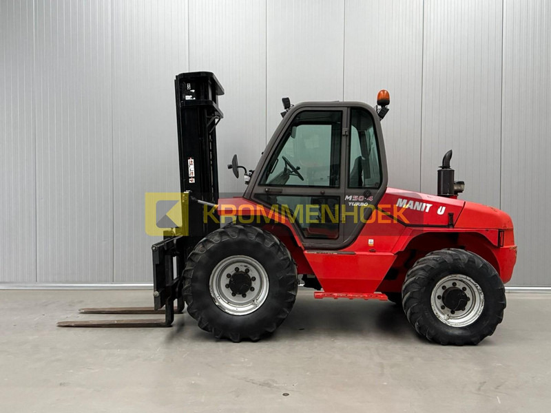 Manitou M 50-4 - Bezceļu autokrāvējs: foto 1 Manitou M 50-4 - Bezceļu autokrāvējs: foto 1