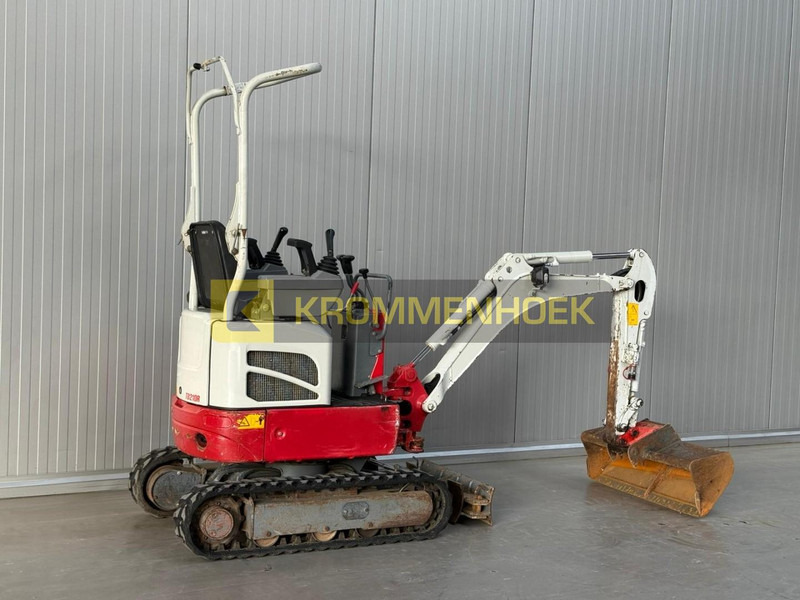 Takeuchi TB 210 R - Mini-ekskavators: foto 4 Takeuchi TB 210 R - Mini-ekskavators: foto 4