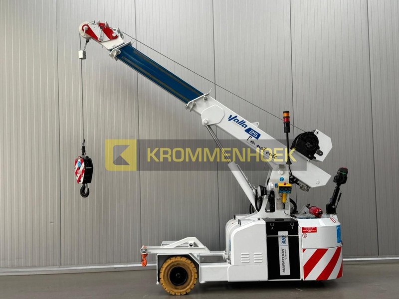 Valla 25E - Mini celtnis: foto 1 Valla 25E - Mini celtnis: foto 1