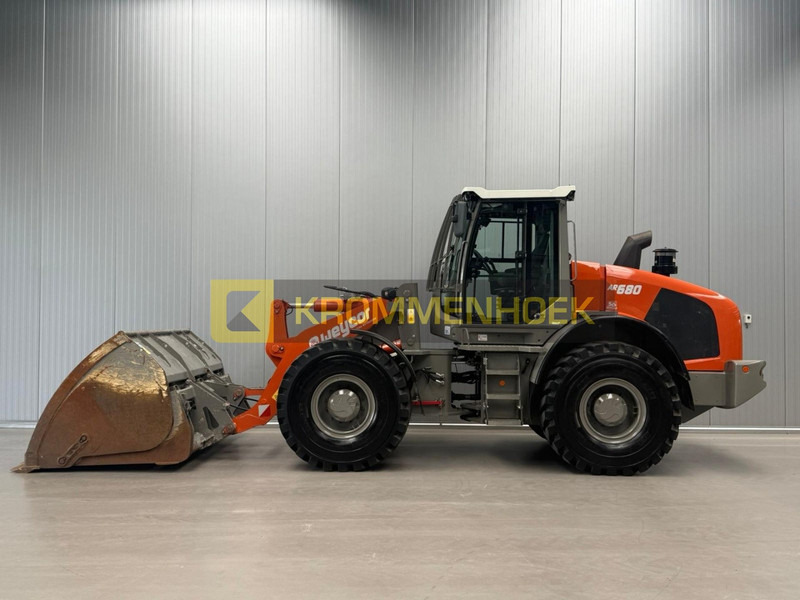 Weycor AR 680 - Riteņu iekrāvējs: foto 1 Weycor AR 680 - Riteņu iekrāvējs: foto 1