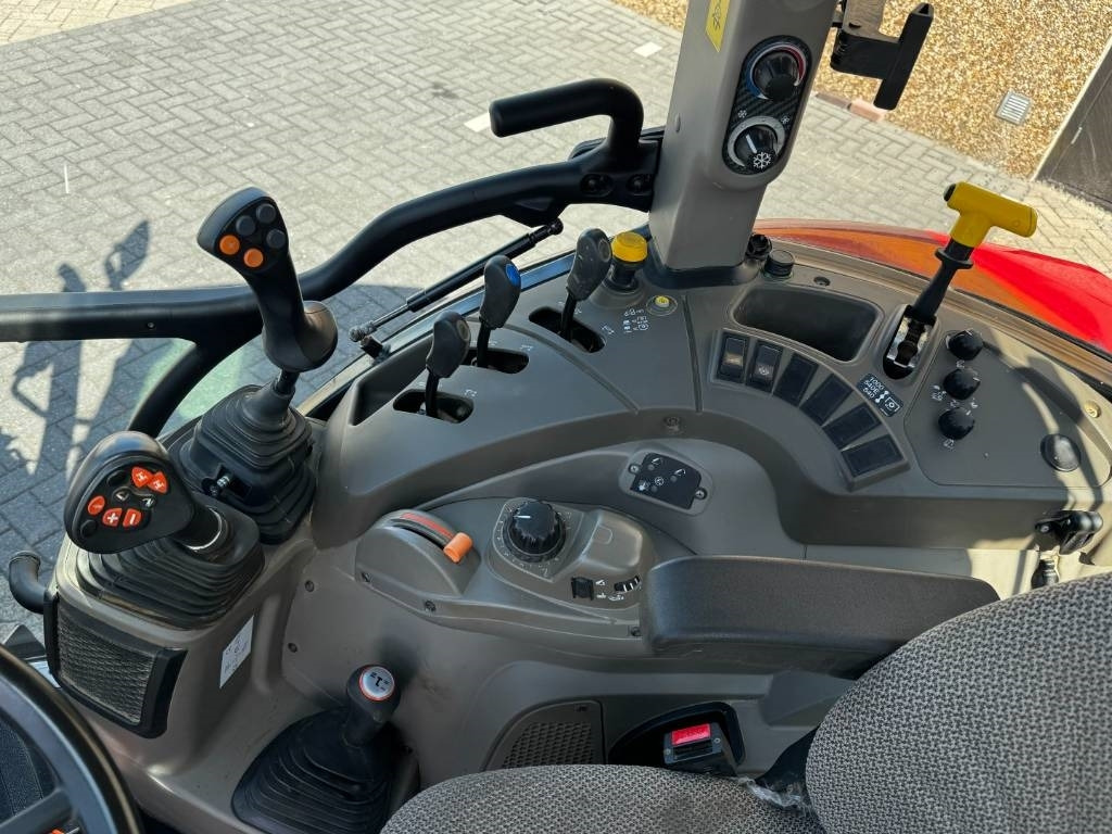 Traktors Case IH Farmall 100C, loader ready, EHR, 2023!!: foto 16
