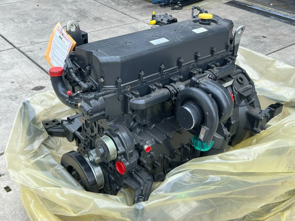 New Holland Engine - FPT Cursor 9 - F2CE9684A - Dzinējs - Lauksaimniecības tehnika: foto 3 New Holland Engine - FPT Cursor 9 - F2CE9684A - Dzinējs - Lauksaimniecības tehnika: foto 3