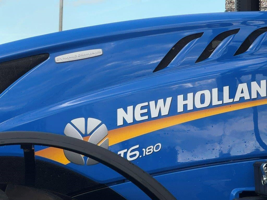 New Holland T6.180 Dynamic Command, frontlinkage, Stage V, GPS - Traktors: foto 3 New Holland T6.180 Dynamic Command, frontlinkage, Stage V, GPS - Traktors: foto 3