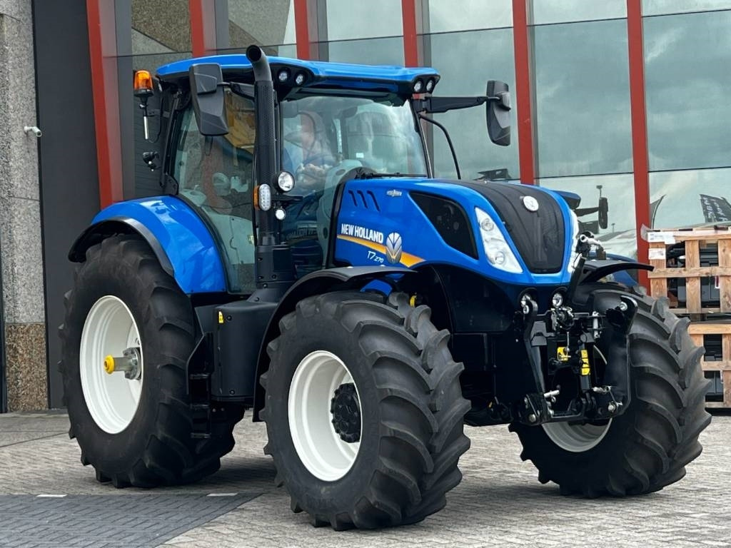 Traktors New Holland T7.270 Auto Command: foto 7