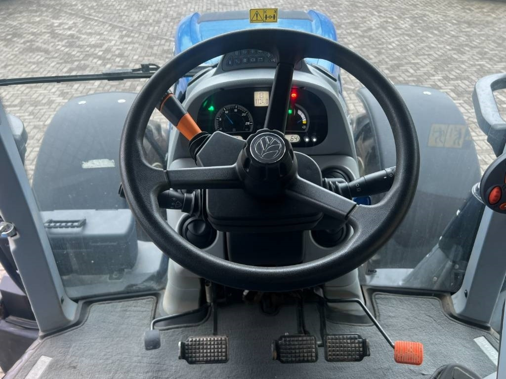 Traktors New Holland T7.270 Auto Command: foto 16