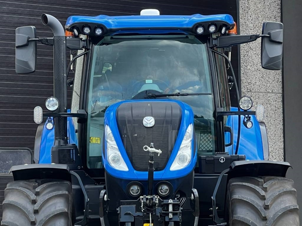Traktors New Holland T7.270 Auto Command: foto 6