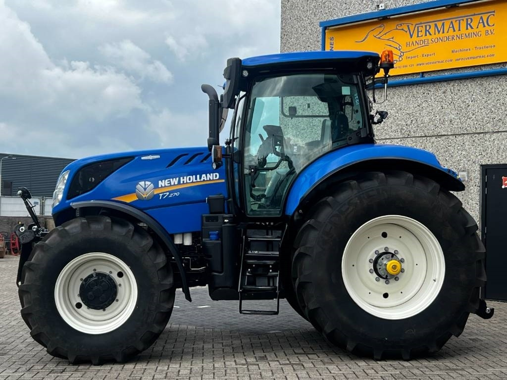New Holland T7.270 Auto Command - Traktors: foto 2 New Holland T7.270 Auto Command - Traktors: foto 2