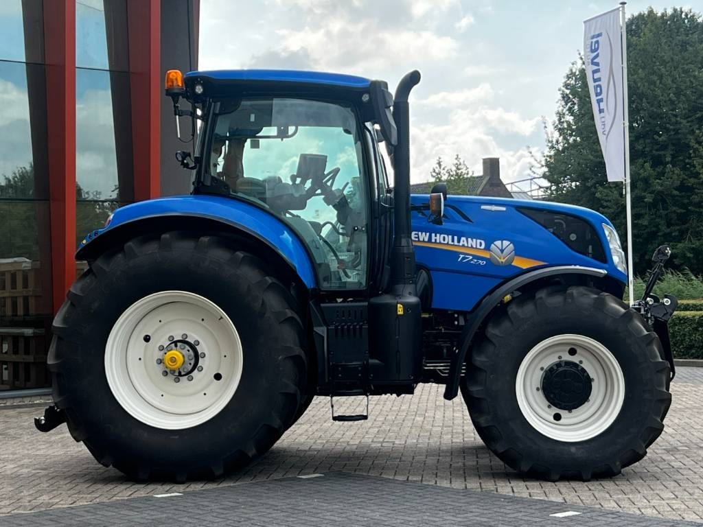 Traktors New Holland T7.270 Auto Command: foto 9